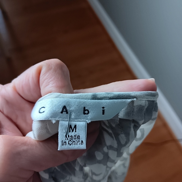 CABI Blouse - Picture 5 of 6